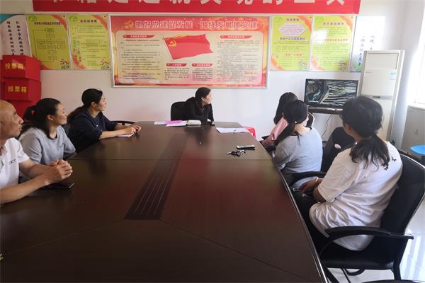 凤阳县府城镇府北社区组织观看电教片《共筑未来1-3》.jpg