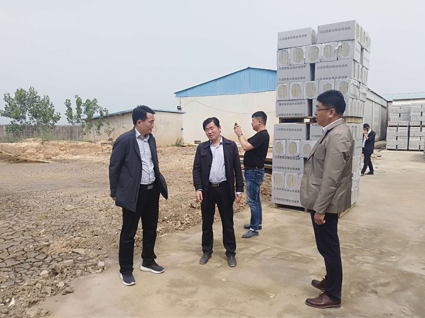 县政府副县长潘金钟带队督导我镇小散乱污企业排查整治工作开展情况.jpg