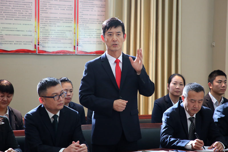 8.著名演员马跃正在拍戏.JPG