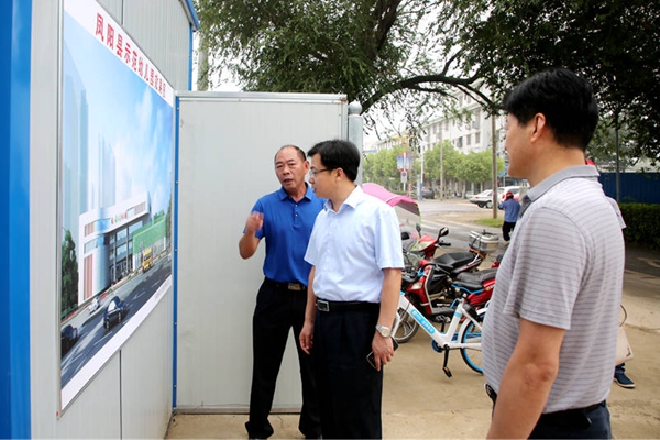 3.观看县示范幼儿园建设效果图.JPG