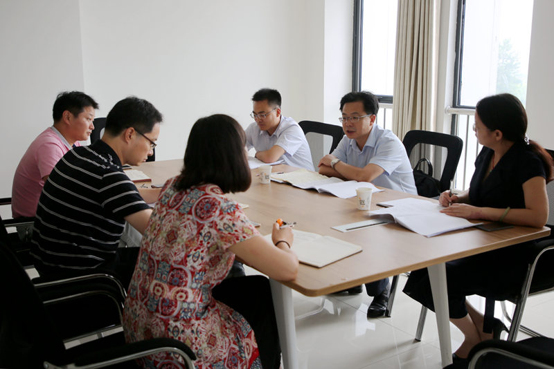 1.座谈会现场.JPG