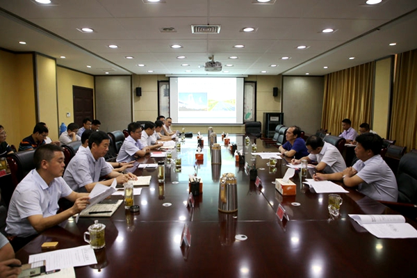 2.座谈会现场.JPG