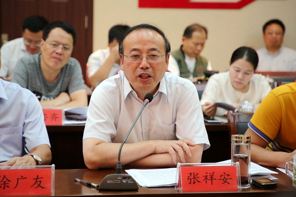 4.市委书记张祥安汇报工作.JPG