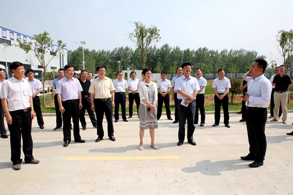 1.在小岗蒸谷米食品科技有限公司参观考察.JPG